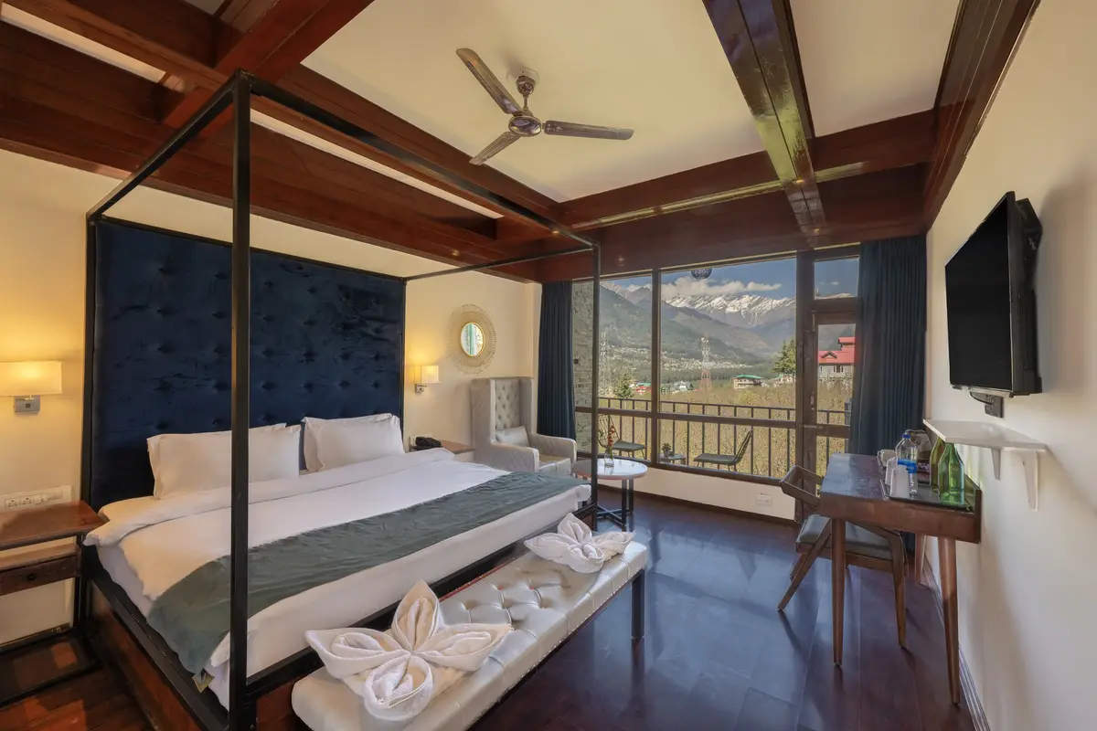 Echor Himalayan Aurum Resort & Spa, Manali Superior Deluxe Room with Balcony (Mountain View)