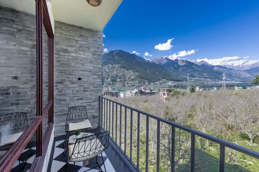 Echor Himalayan Aurum Resort & Spa, Manali Superior Deluxe Room with Balcony (Mountain View)