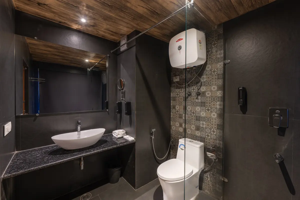 Echor Himalayan Aurum Resort & Spa, Manali Superior Deluxe Room with Balcony (Mountain View)