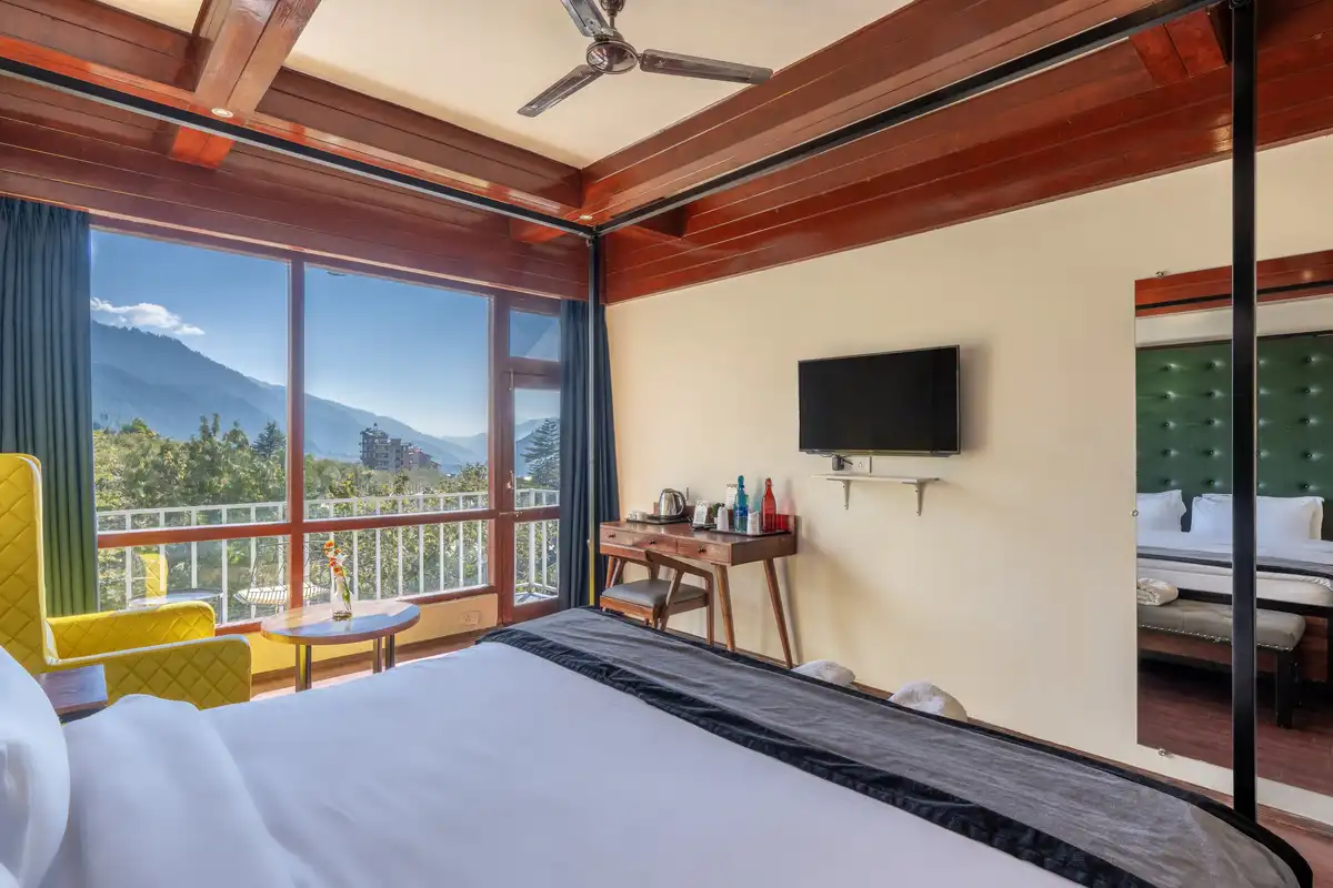 Echor Himalayan Aurum Resort & Spa, Manali Deluxe Room with Balcony (Valley View)