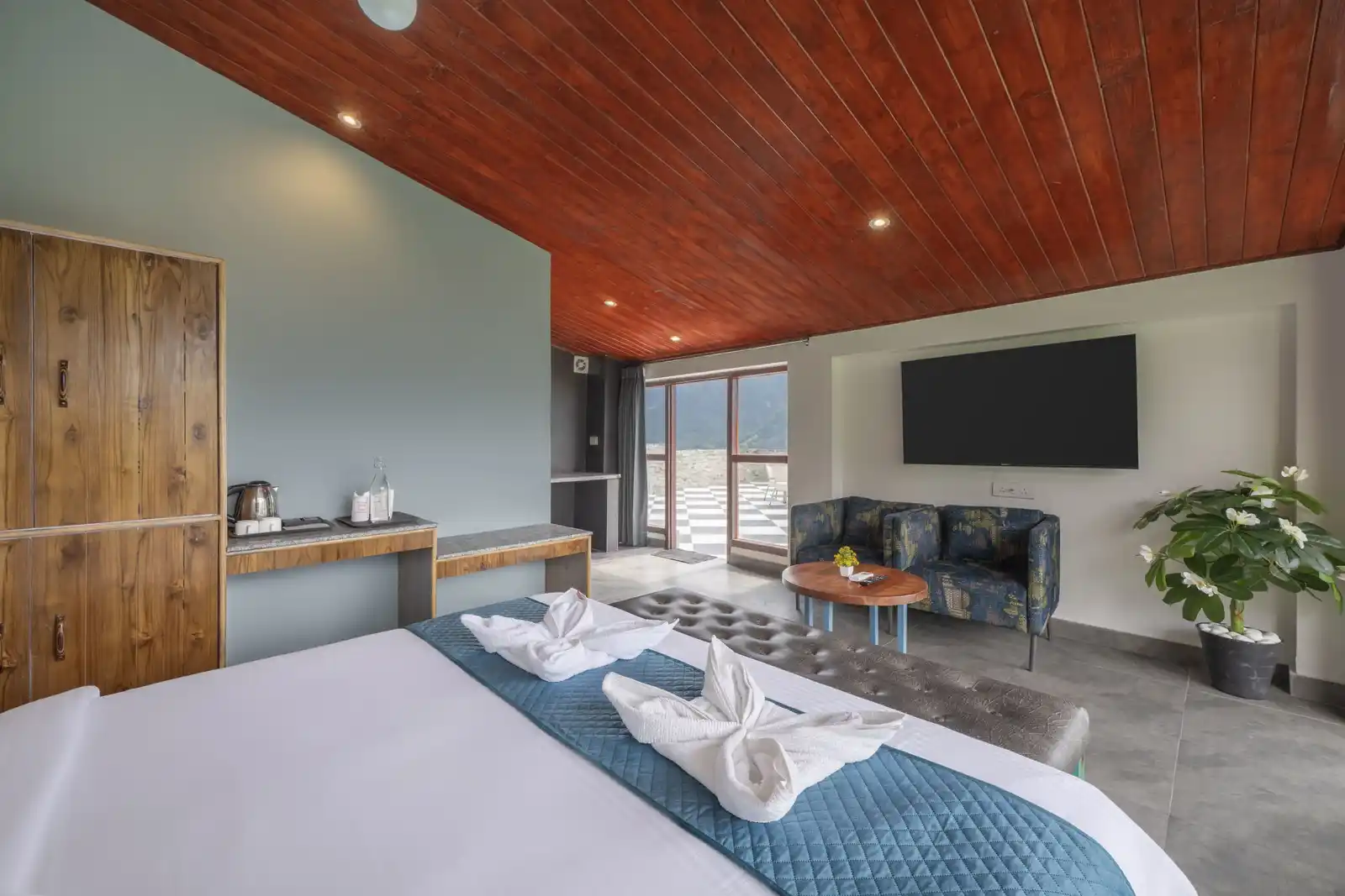 Echor Himalayan Aurum Resort & Spa, Manali Premium Terrace Room With Balcony (Mountain View)