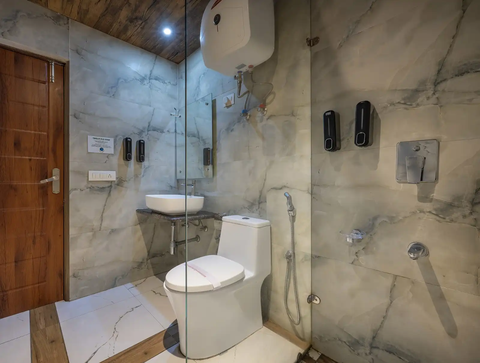 Echor Himalayan Aurum Resort & Spa, Manali Bathroom 2