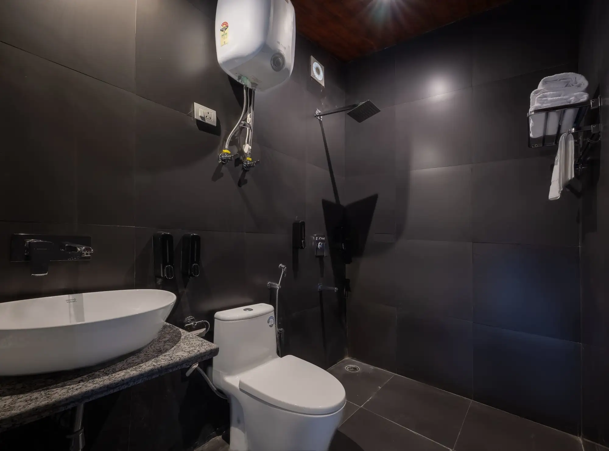 Echor Himalayan Aurum Resort & Spa, Manali Bathroom 7