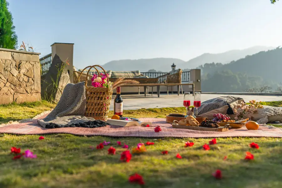 EKAM @ ILIKA W/ Heated Infinity Pool And Jacuzzi, Kasauli