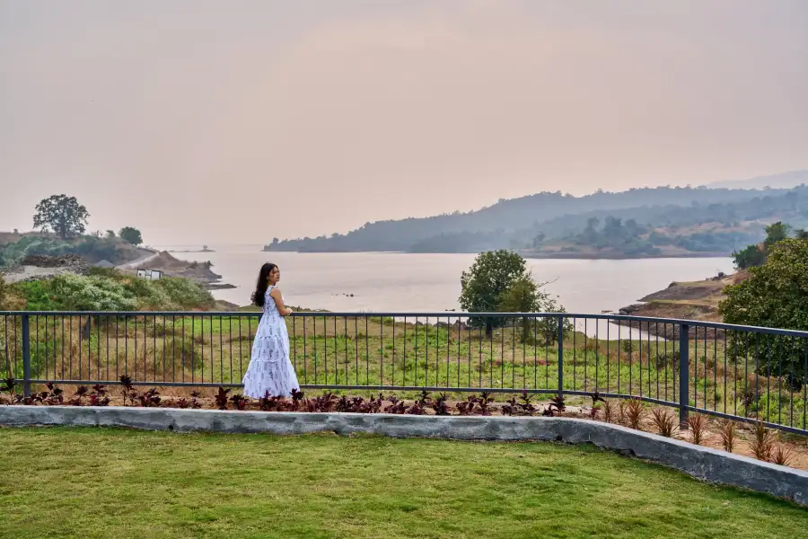 Eldora by the Lake, Karjat