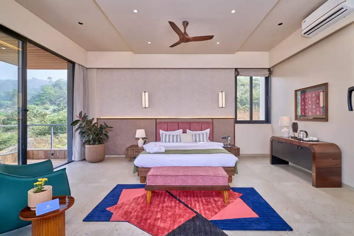Eldora by the Lake, Karjat