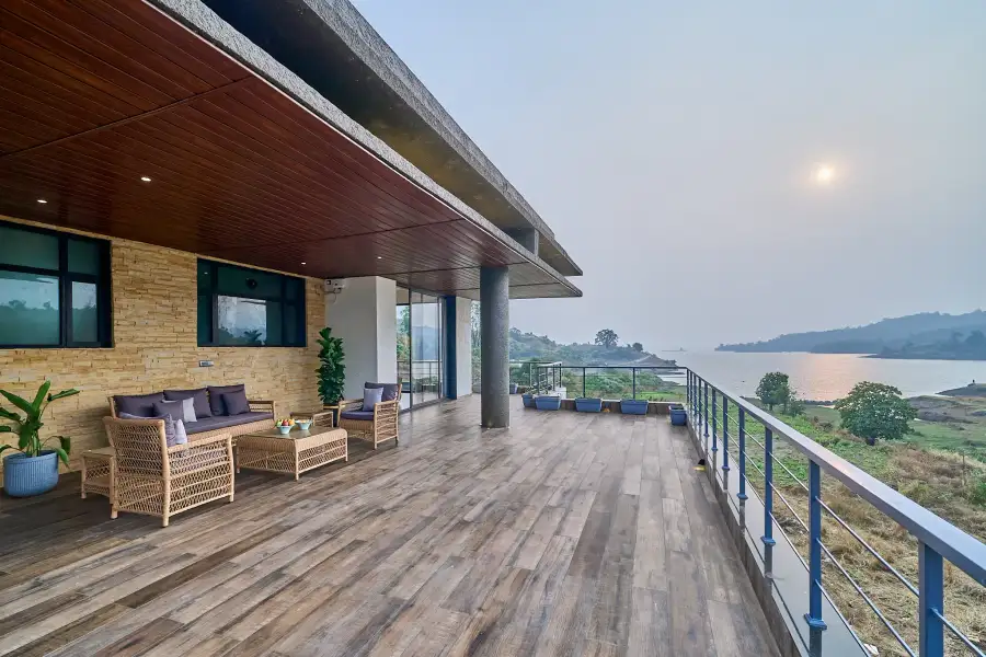 Eldora by the Lake, Karjat