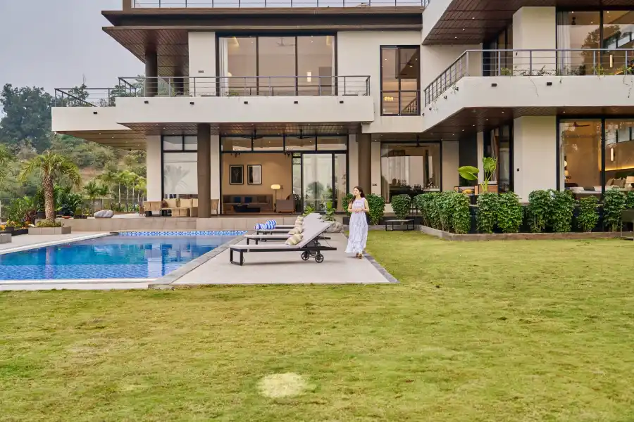 Eldora by the Lake, Karjat