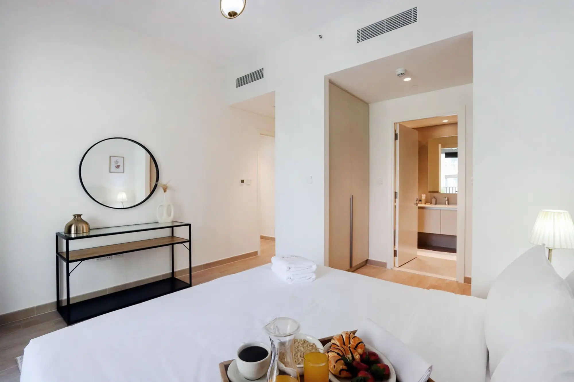 Elegant 2BR, Dubai