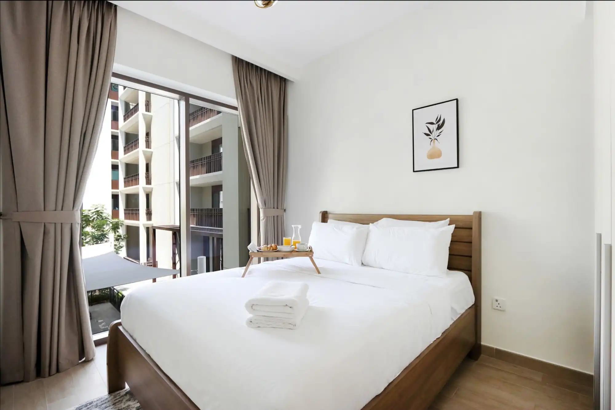 Elegant 2BR, Dubai