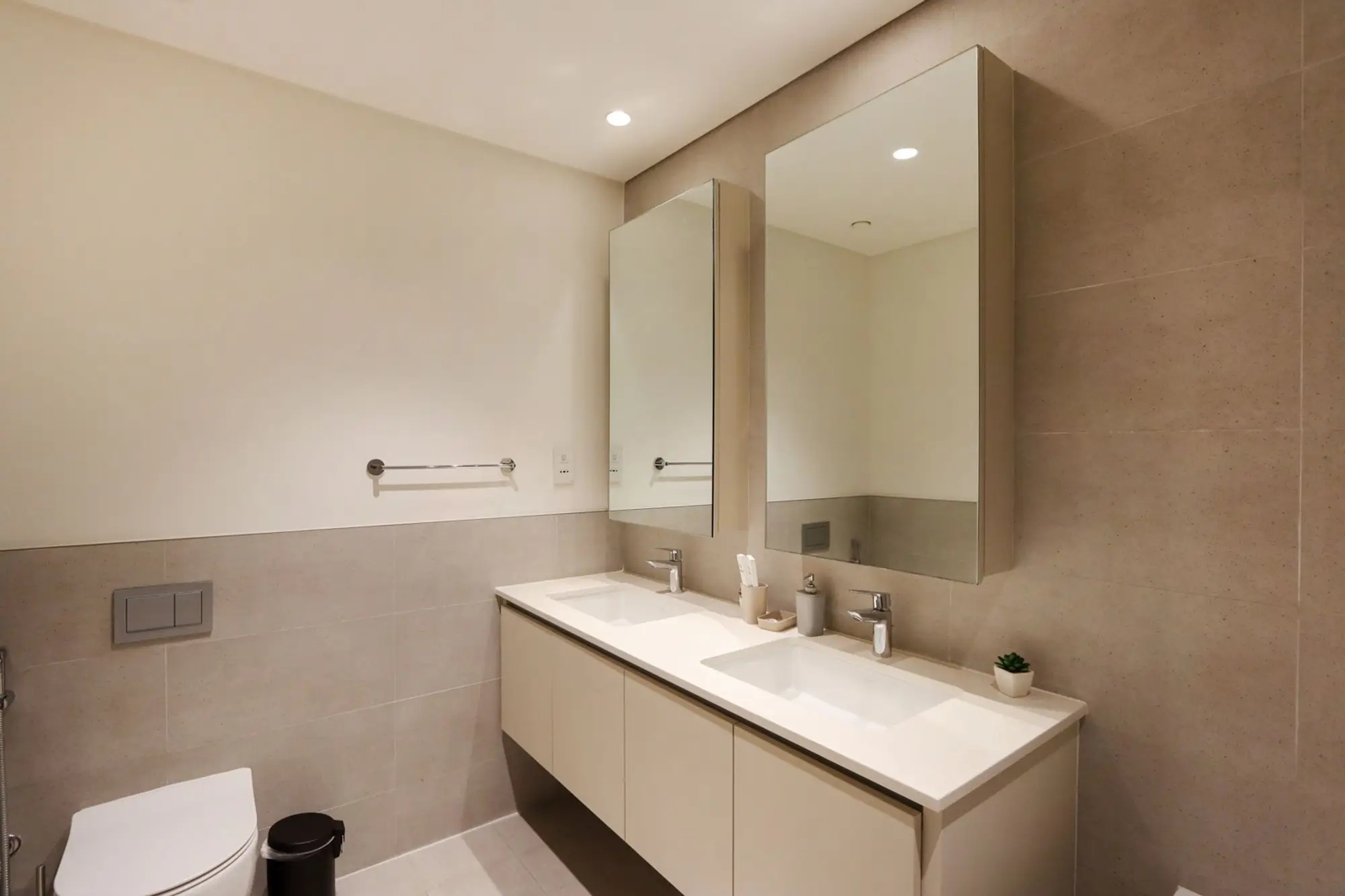 Elegant 2BR, Dubai