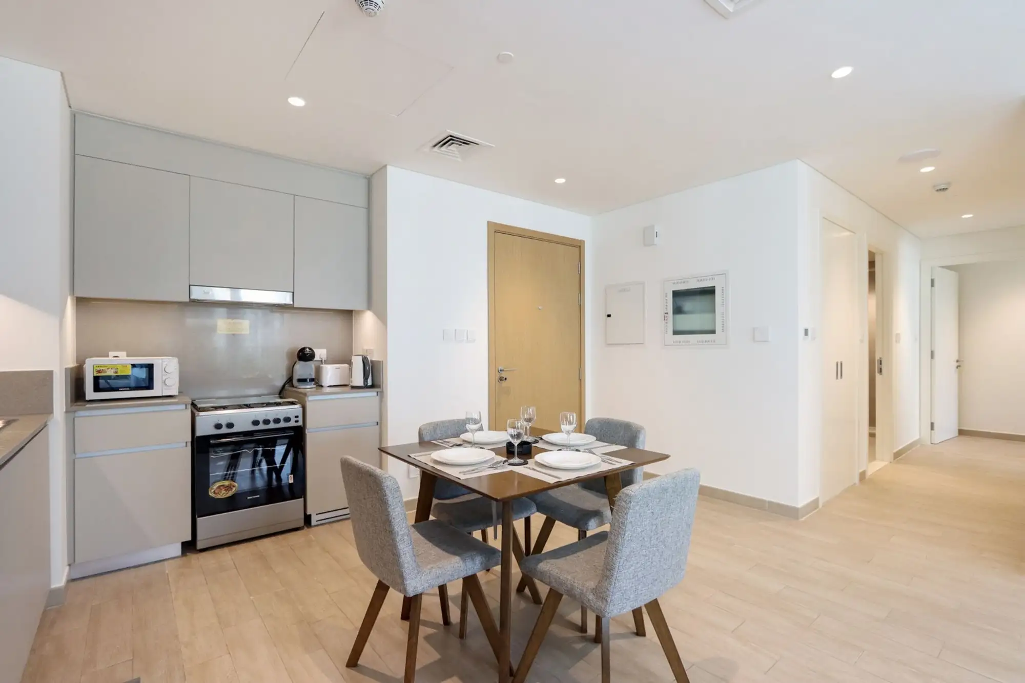 Elegant 2BR, Dubai