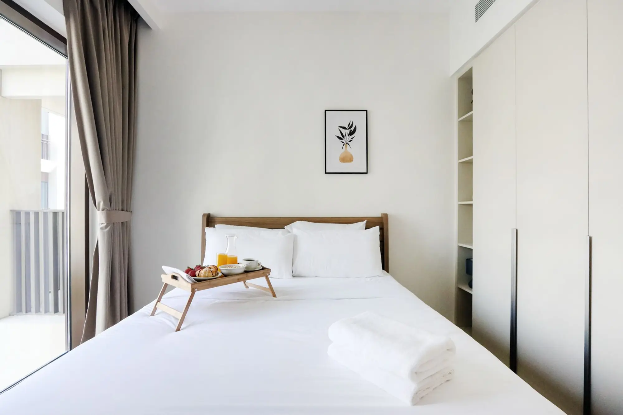 Elegant 2BR, Dubai