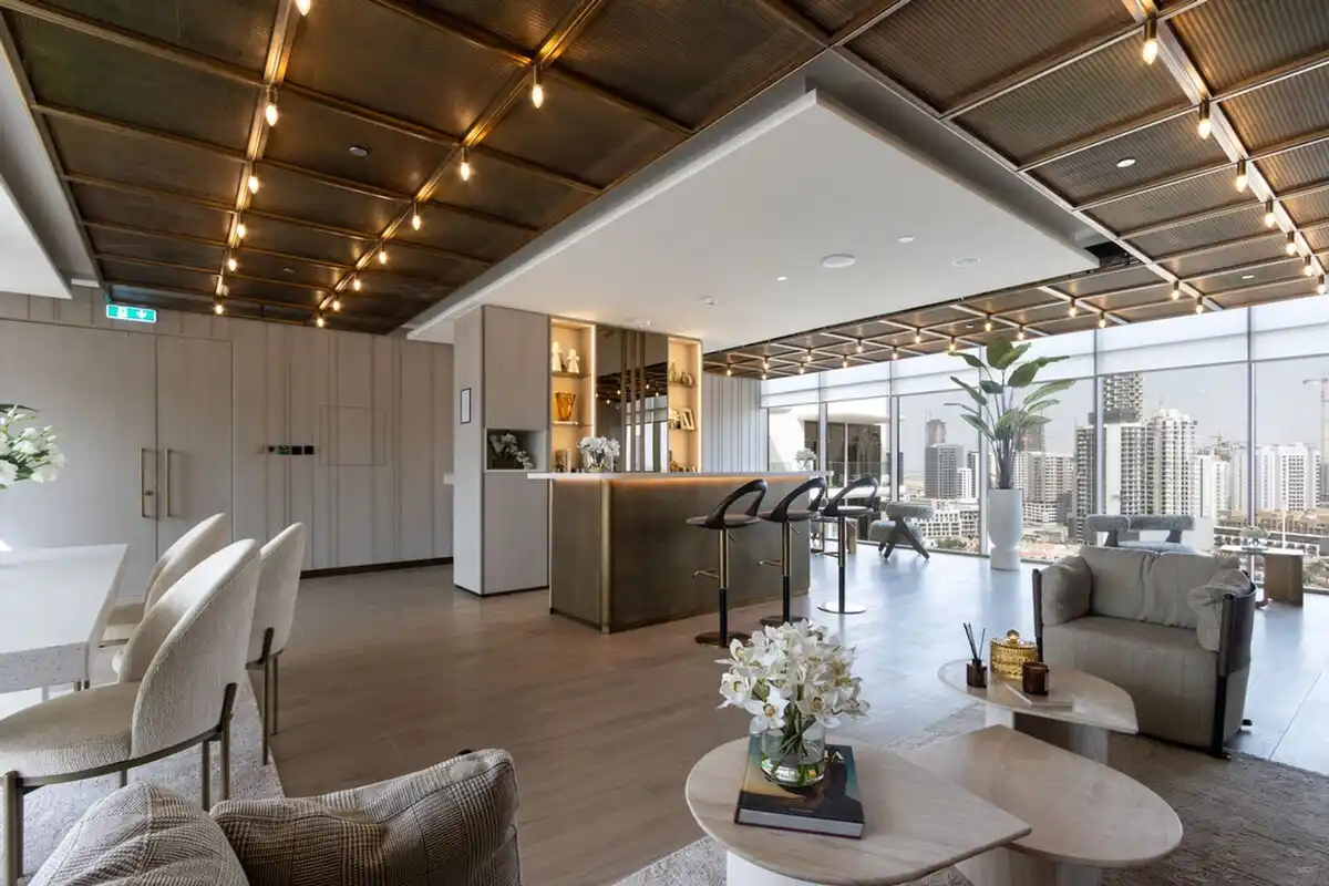 Elegant Designer Studio - Balcony, Dubai