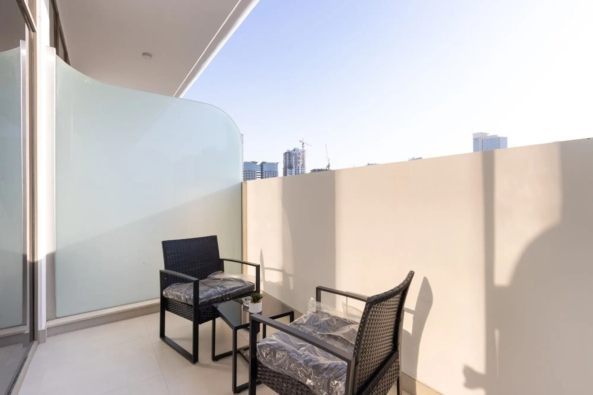 Elegant Designer Studio - Balcony, Dubai