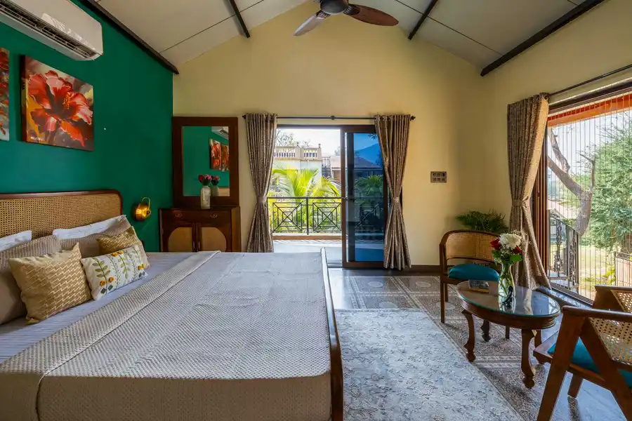 Elevated Suite Room 2 w/ Jacuzzi @ Ever Falls, Karjat