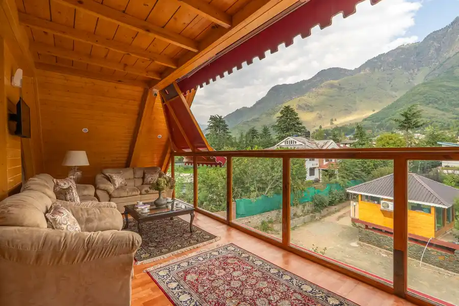 Emaarat Chalet, Srinagar