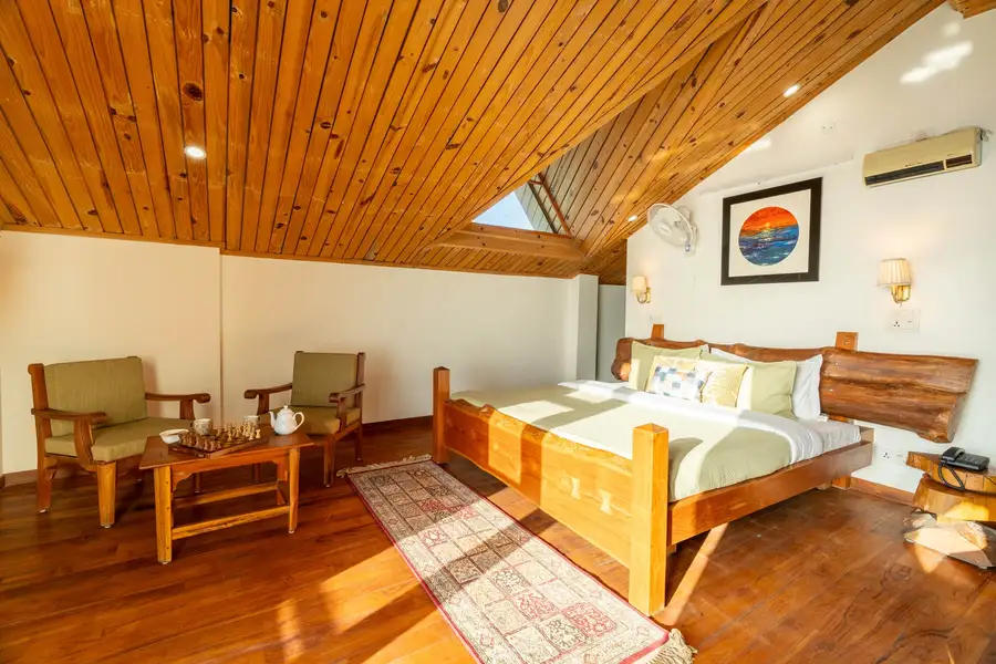 Emberlight @ The Rustic Retreat, Kasauli