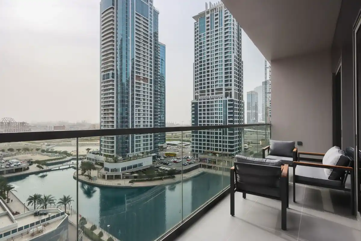 Embrace Luxury and Comfort in Prime 1BR, JLT, Dubai