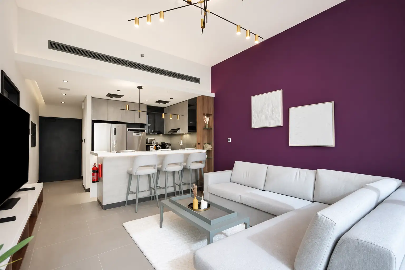 Embrace Luxury and Comfort in Prime 1BR, JLT, Dubai