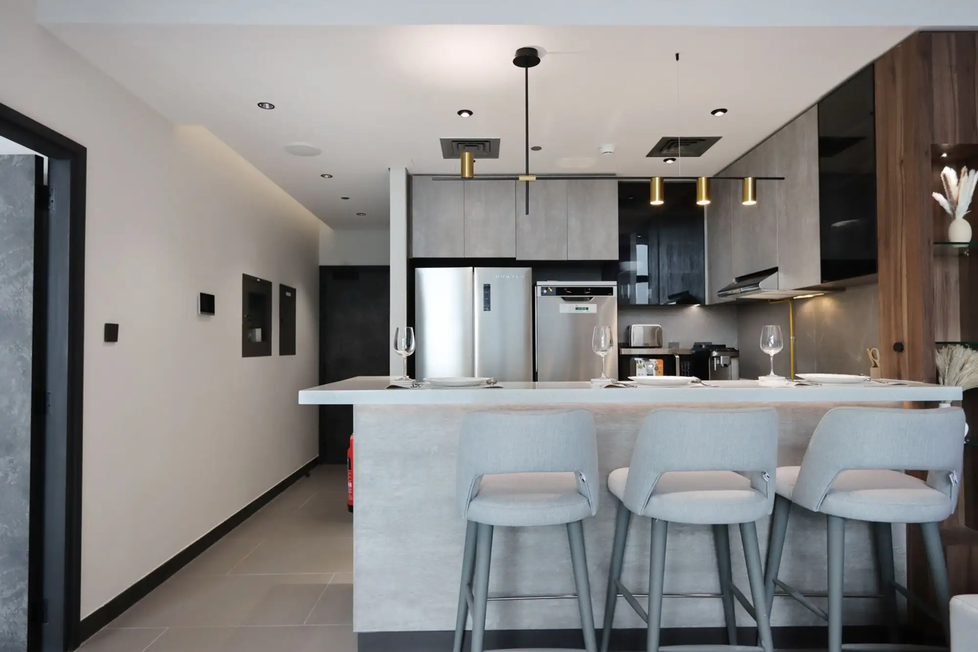 Embrace Luxury and Comfort in Prime 1BR, JLT, Dubai