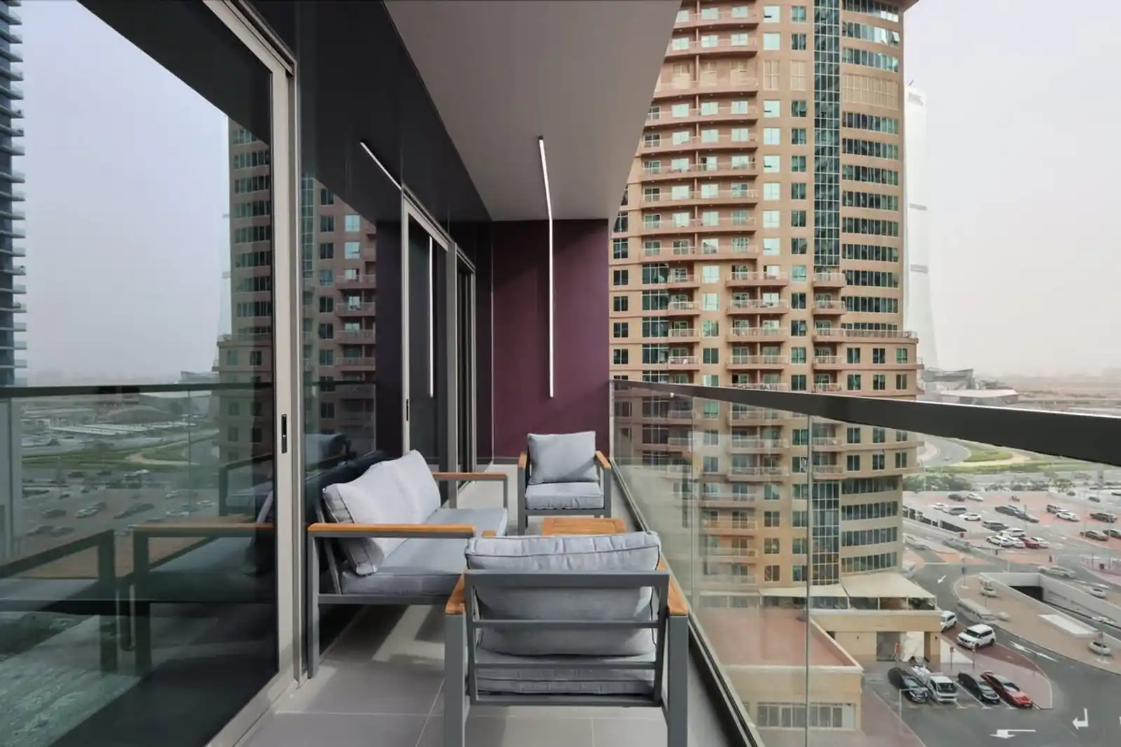 Embrace Luxury and Comfort in Prime 1BR, JLT, Dubai