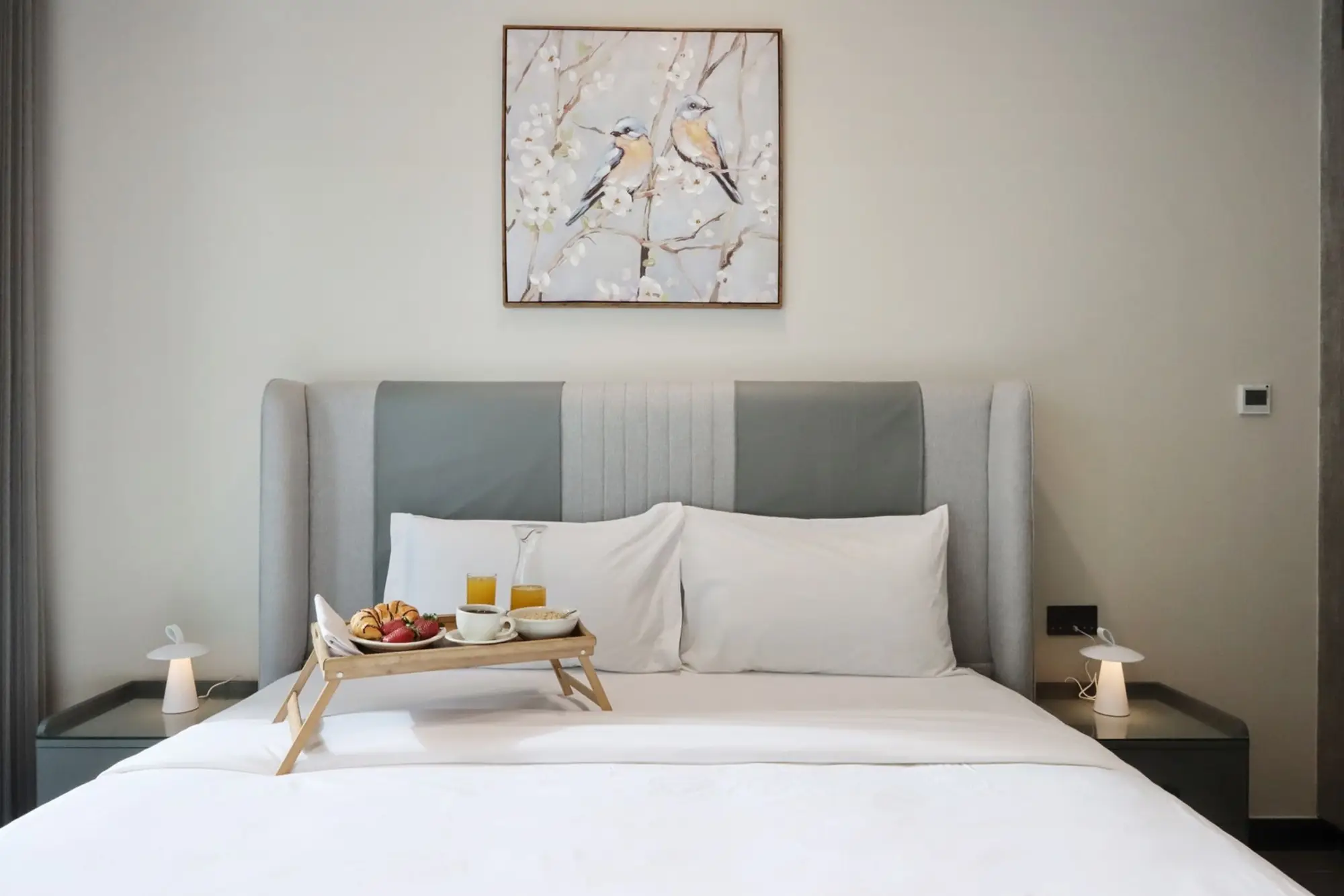 Embrace Luxury and Comfort in Prime 1BR, JLT, Dubai