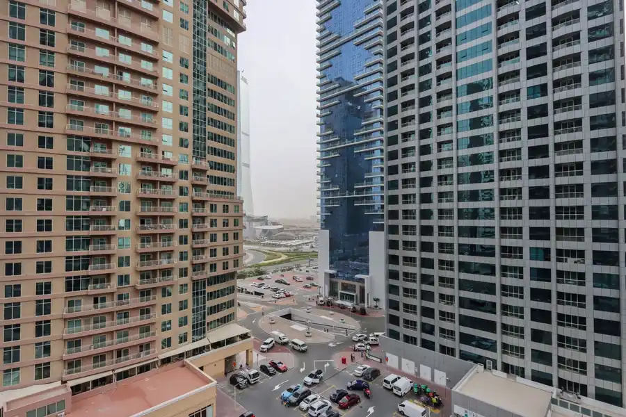 Embrace Luxury and Comfort in Prime 1BR, JLT, Dubai