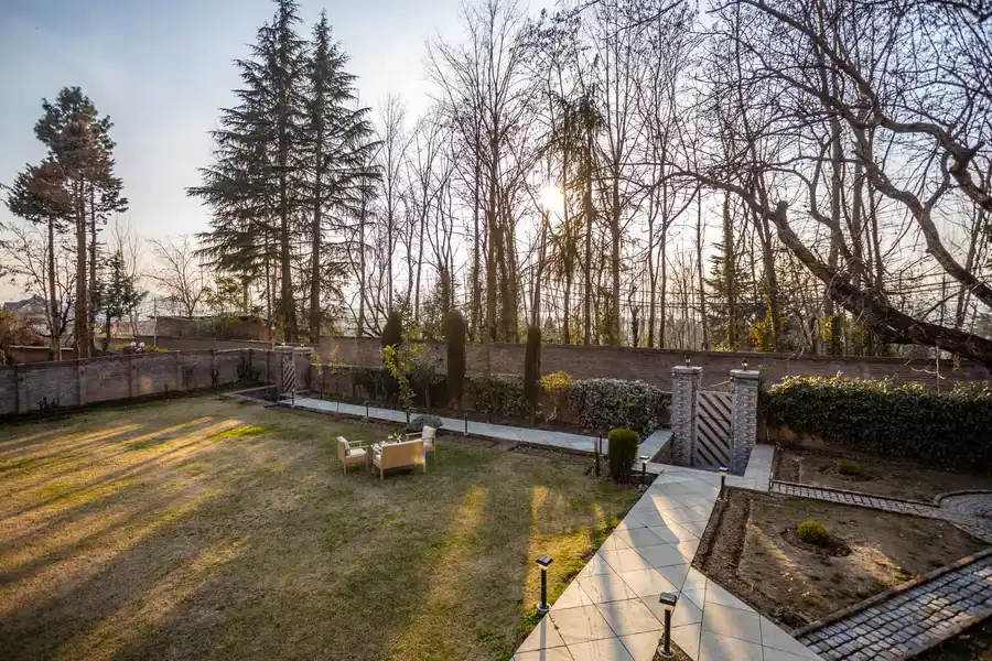 Emerald @ Hampton Grove, Srinagar