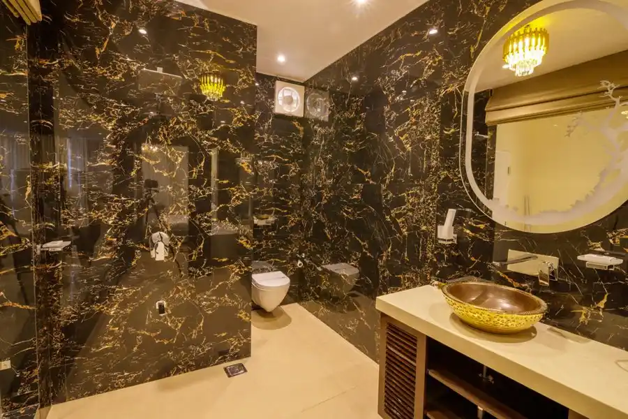 Emperor Ozran Elite Room With A Balcony & A Bathtub, North Goa