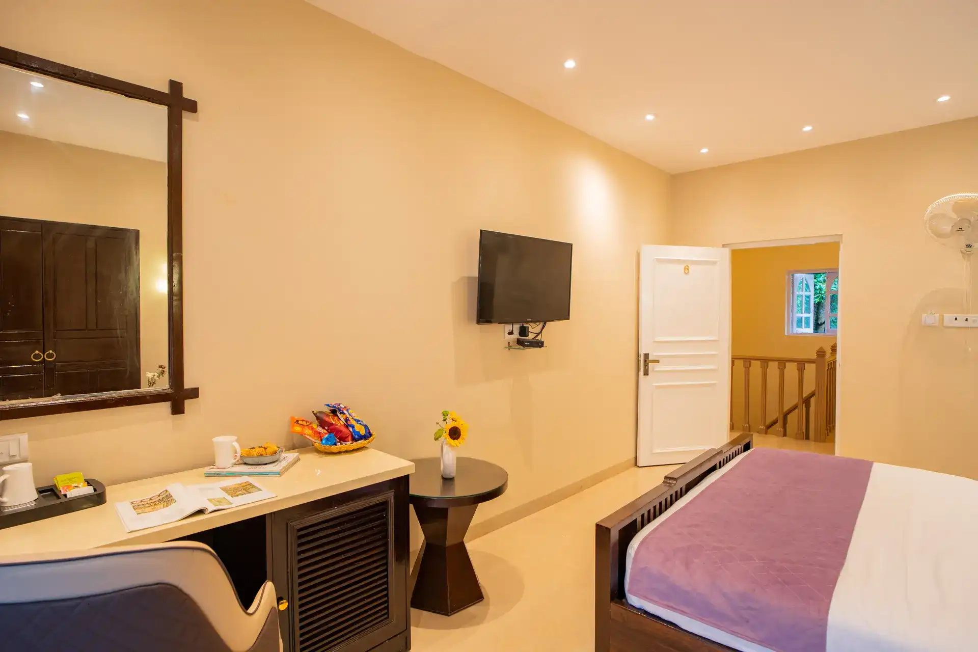 Emperor Ozran, North Goa