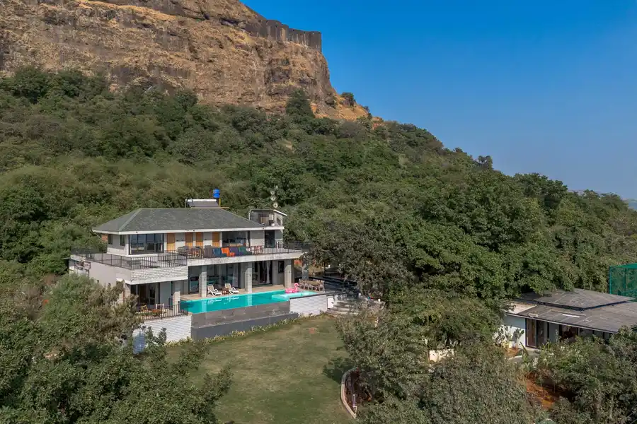 Esperanza, Lonavala