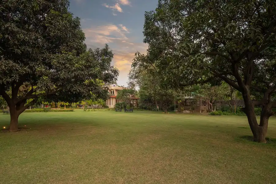 Estate 10 by GTV Estate W/ Private Pool, New Delhi