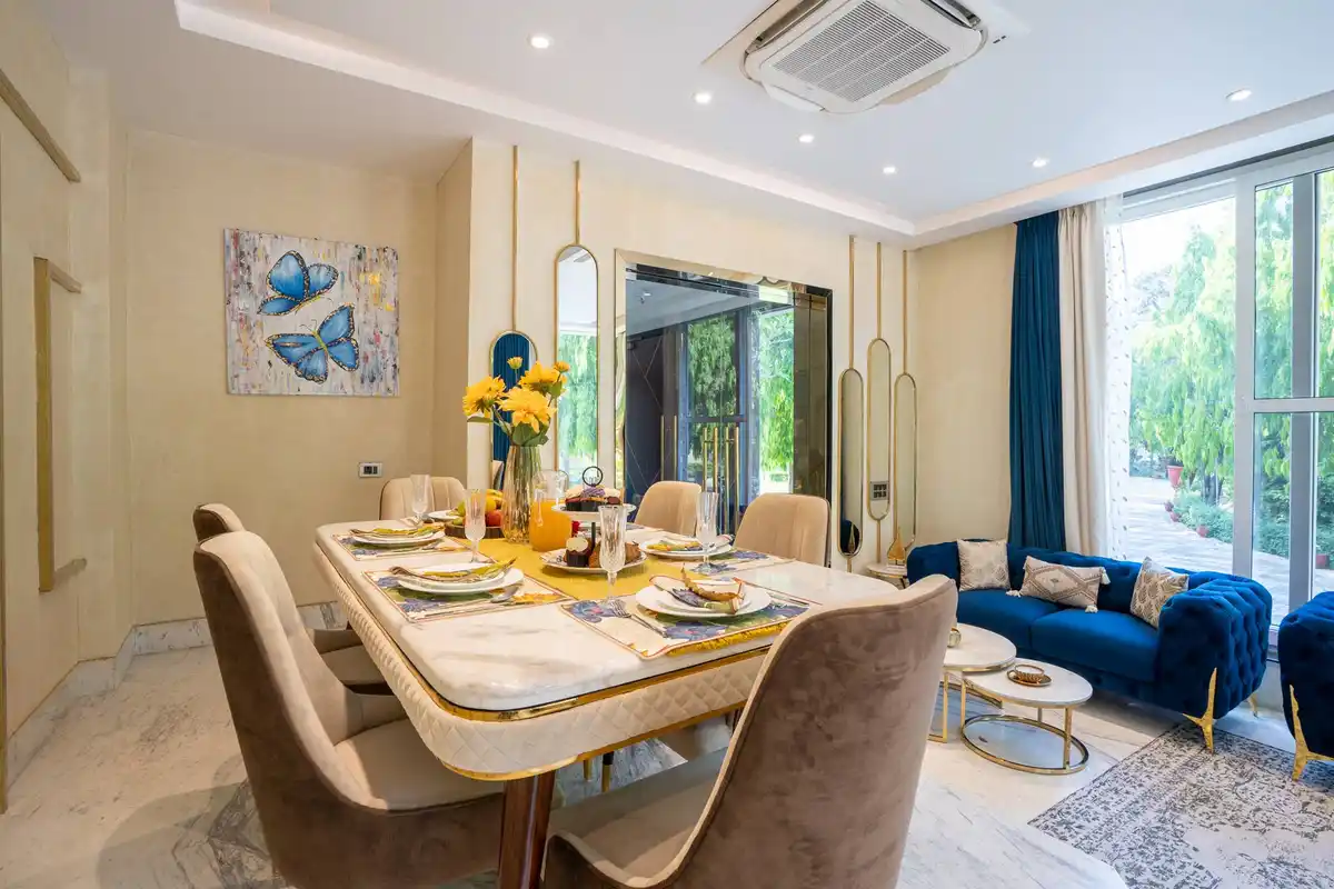 Estate 10 by GTV Estate W/ Private Pool, New Delhi