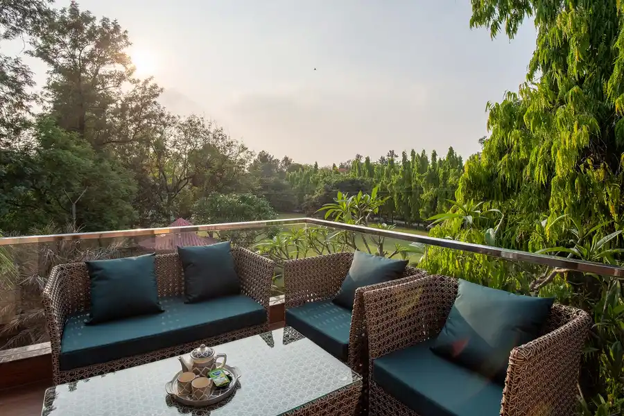 Estate 10 by GTV Estate W/ Private Pool, New Delhi