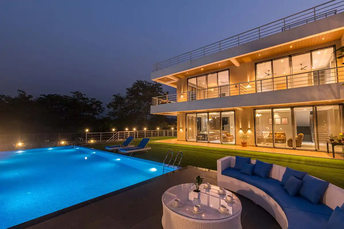 Euphoria, Karjat