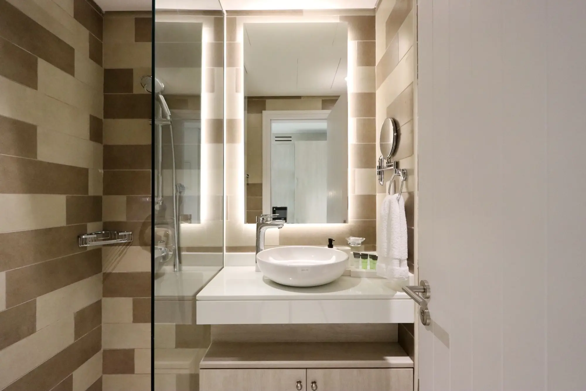 Exquisite Studio near Nakheel Mall, Dubai