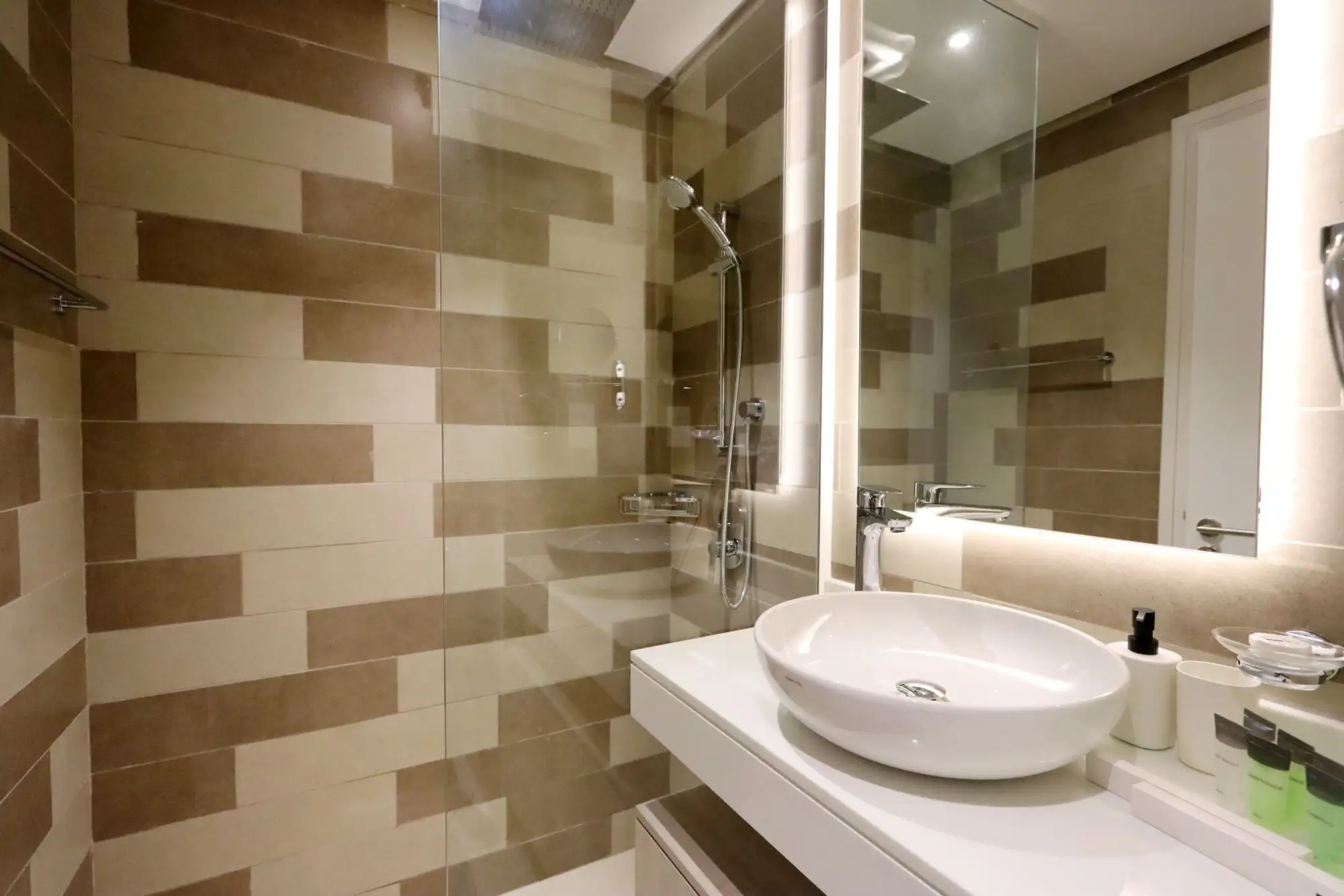 Exquisite Studio near Nakheel Mall, Dubai