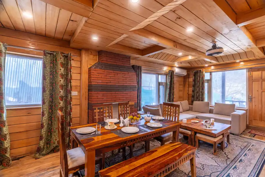 Faith @ Amanat Riverfront Cottage, Pahalgam