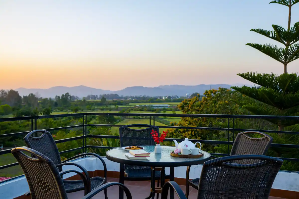 Farm Naturelle, Jim Corbett