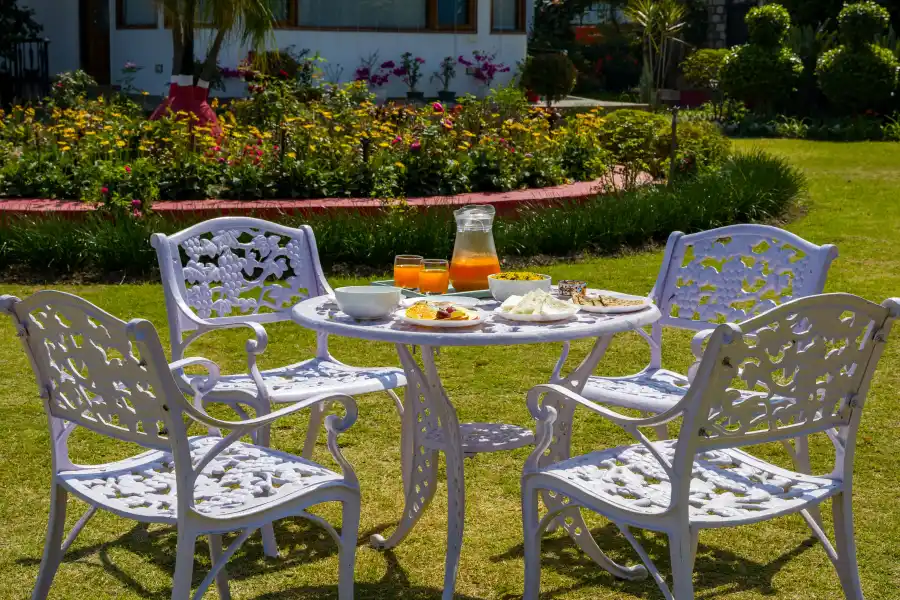 Farm Naturelle, Jim Corbett