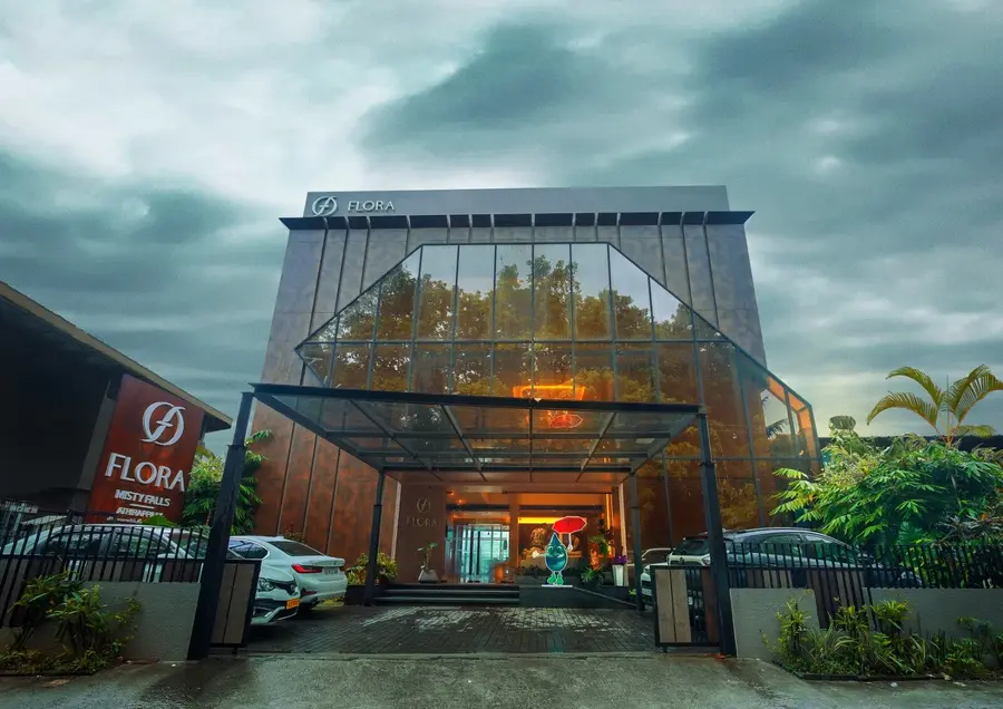 Flora Misty Falls Athirappilly Restaurant/Dining