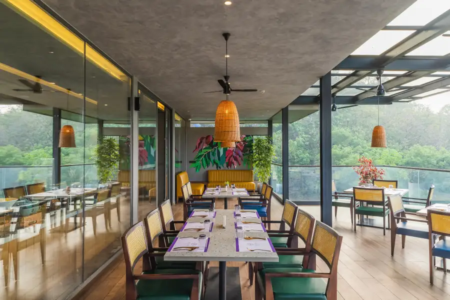 Flora Misty Falls Athirappilly Restaurant/Dining