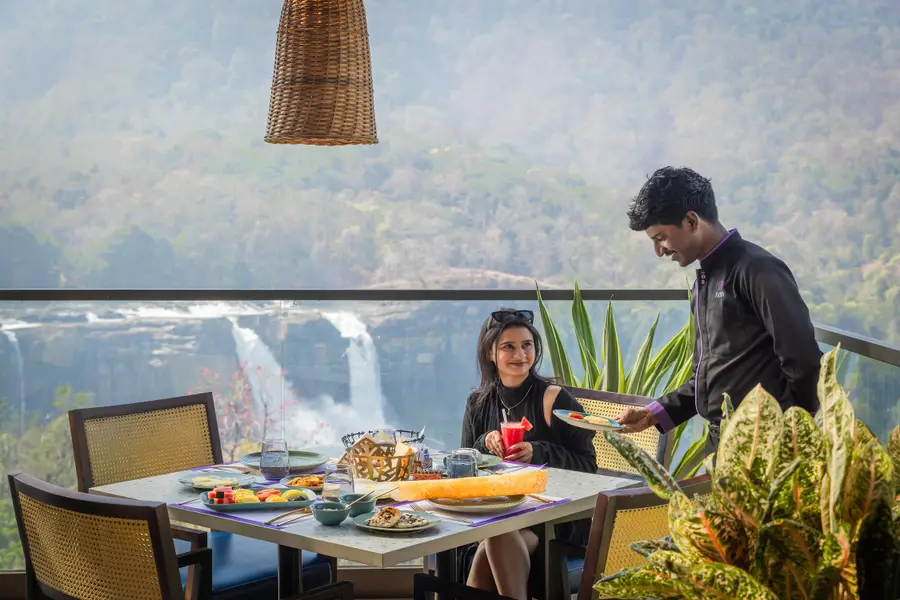Flora Misty Falls Athirappilly Restaurant/Dining