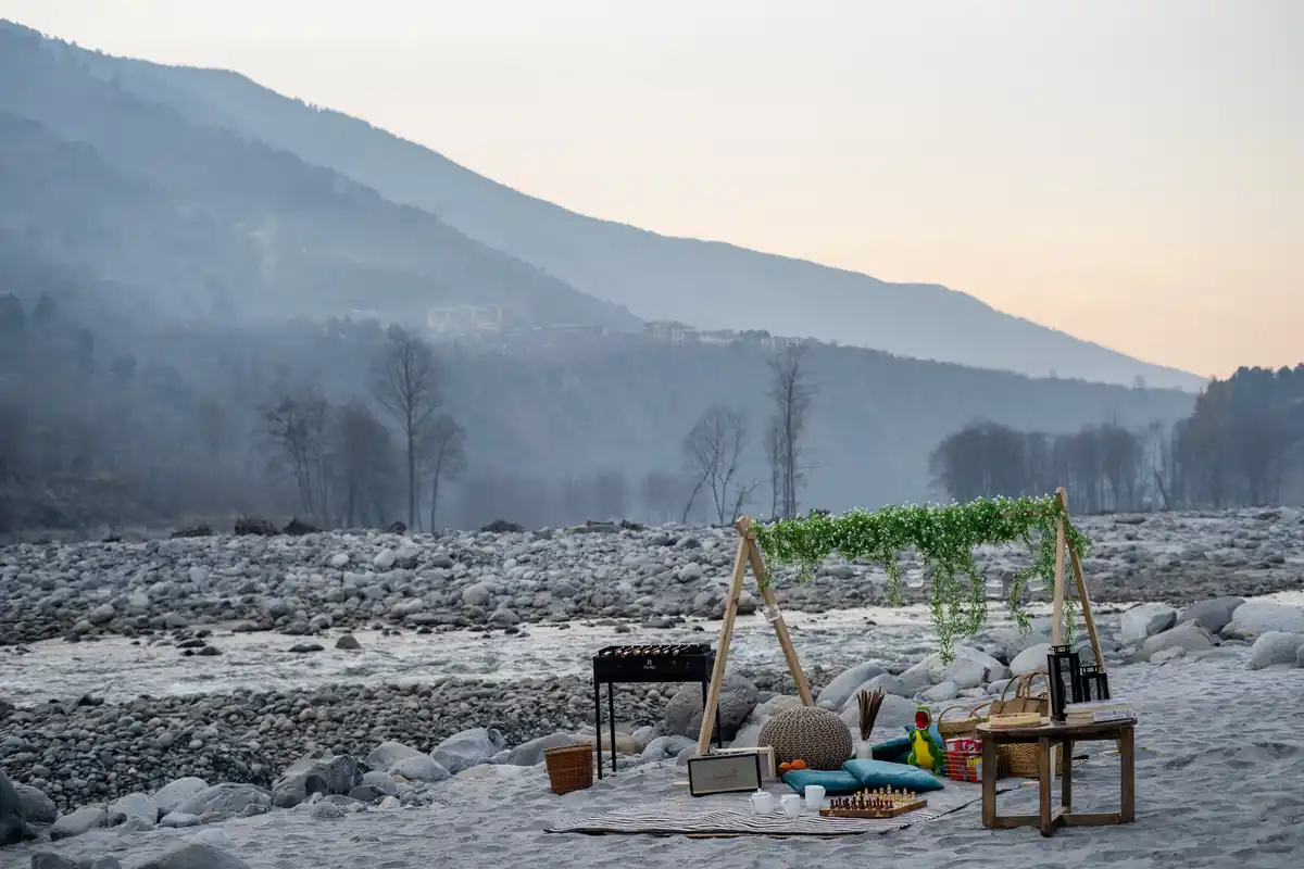 Flow @ The River Story - Raison, Manali