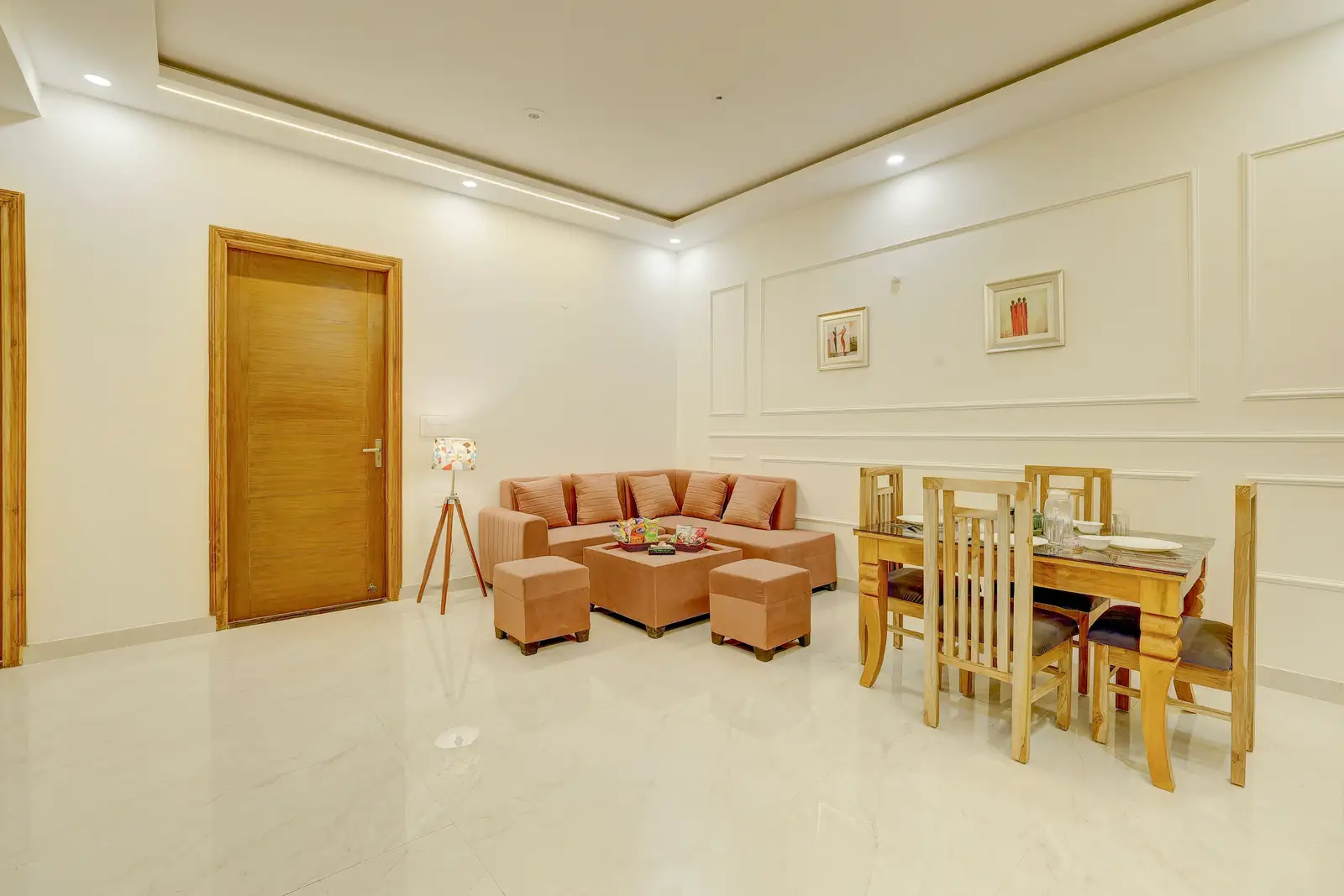 Freesia, Delhi NCR
