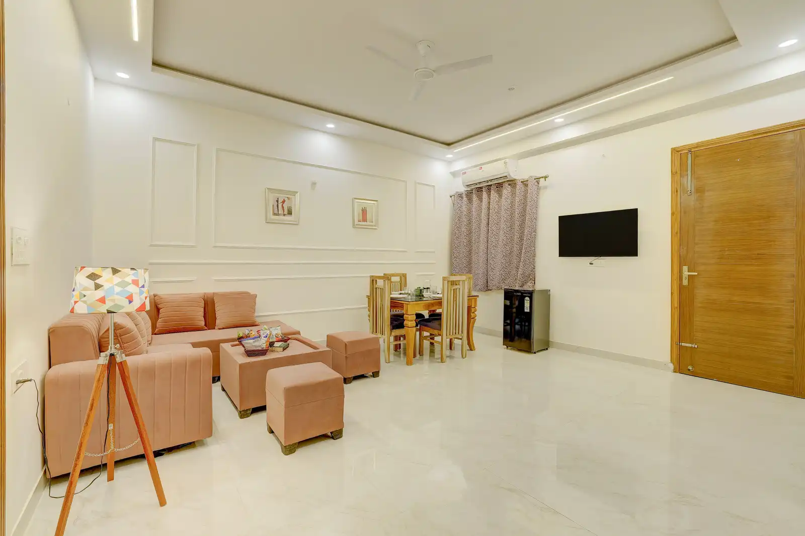 Freesia, Delhi NCR