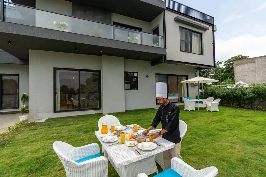 Gardenia, Delhi NCR