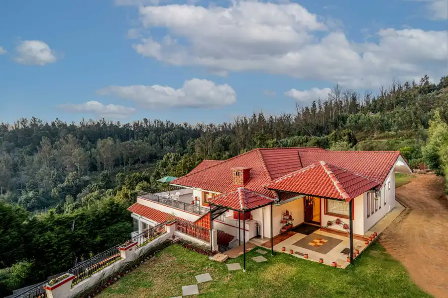 Gaze @ The West Wind, Ooty