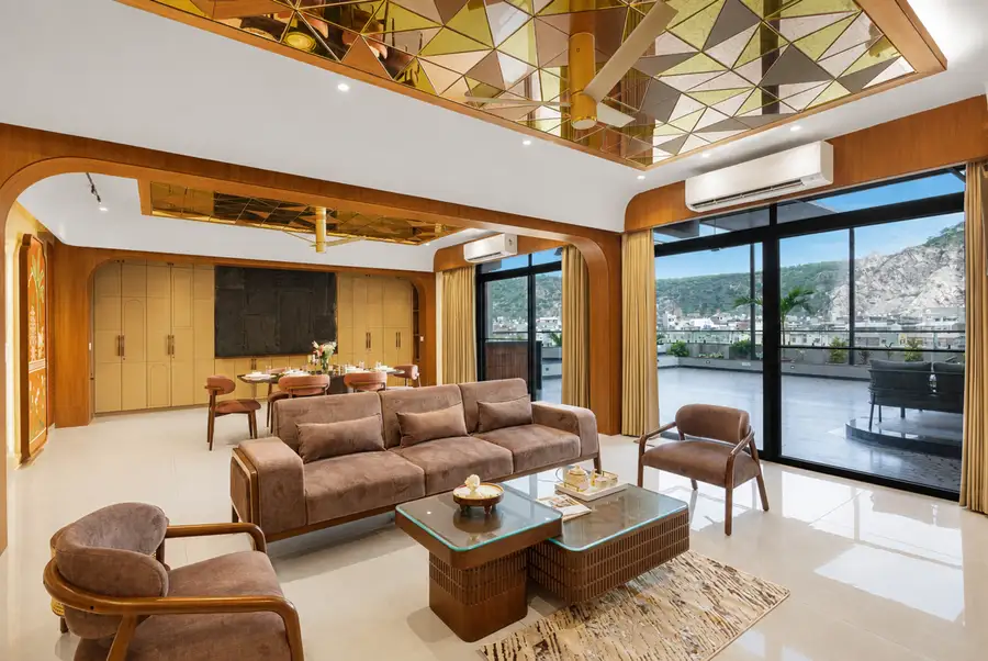 GIRI Penthouse, Jaipur